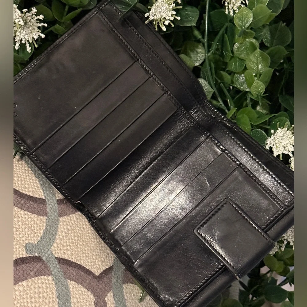Gucci Vintage Buckle Wallet